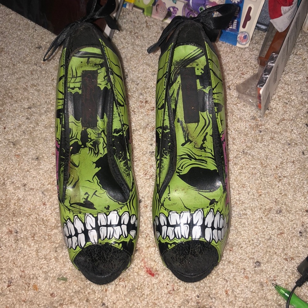 Zombie heels
